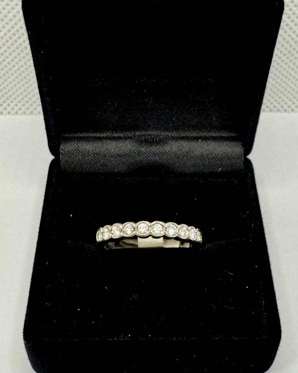 18ct White Gold Diamond Ring