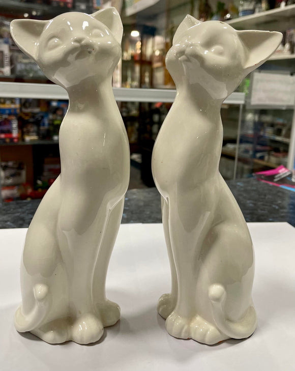 Vintage Siamese Cat Salt and Pepper Shakers