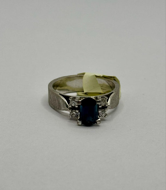 18ct White Gold Sapphire and Diamond Ring