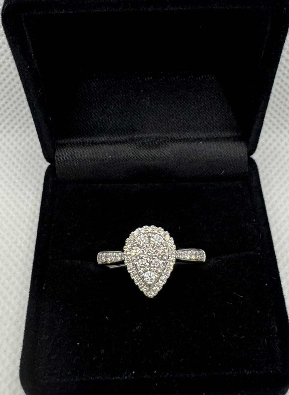 9ct White Gold Diamond Ring