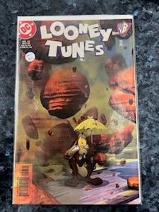 DC Comic Looney Tunes No.57 *