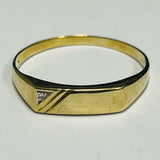 9ct Yellow Gold and Diamond Ring