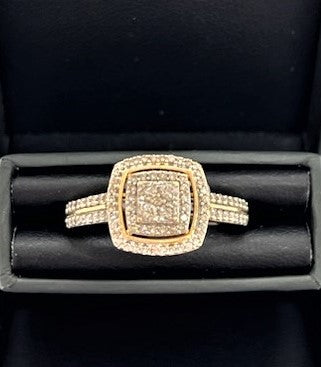 9ct Gold Diamond Ring