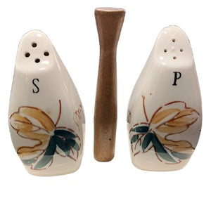 Japanese Salt and Pepper Shakers on Tray