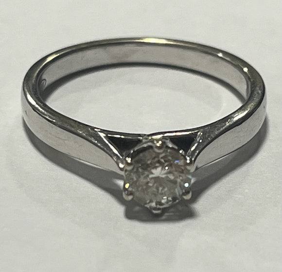 18ct White Gold Diamond Solitaire Ring