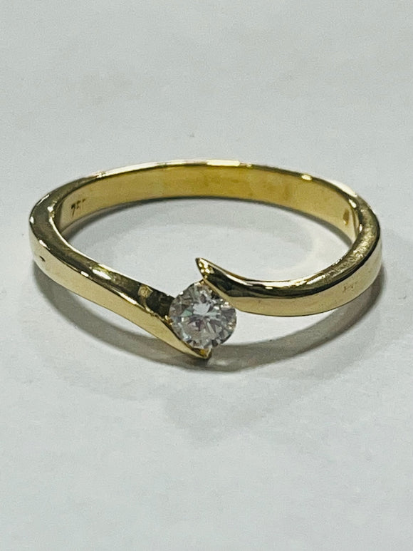 18ct Yellow Gold Diamond Solitaire Ring