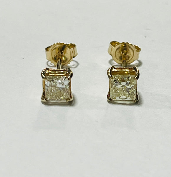14kt Diamond Earrings
