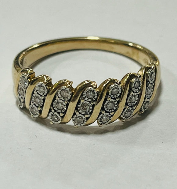 9ct Yellow Gold Diamond Dress Ring