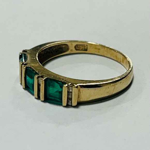 9ct Gold Simulated Emerald and Diamond Ring