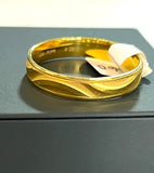22ct Gold Patterned Band