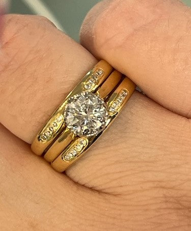 18ct gold Diamond Ring Set with Certificate of Valuation