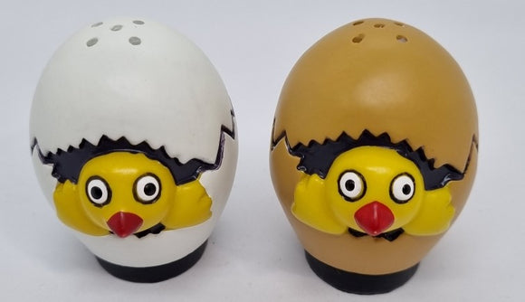 Salt and Pepper Shakers - Egg/Chick
