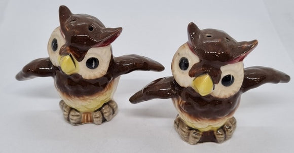 Salt and Pepper Shakers - Owls