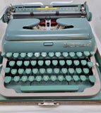 Typewriter Underwood in Original Case