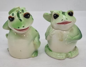 Pair of Frogs Salt and Pepper Shakers