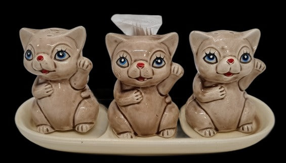 3 Cats Salt and Pepper Shakers Toothpick Holder