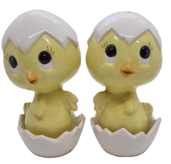 Salt and Pepper Shakers Chicks in Egg