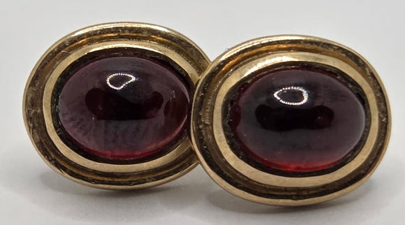 9ct Yellow Gold Garnet Earrings
