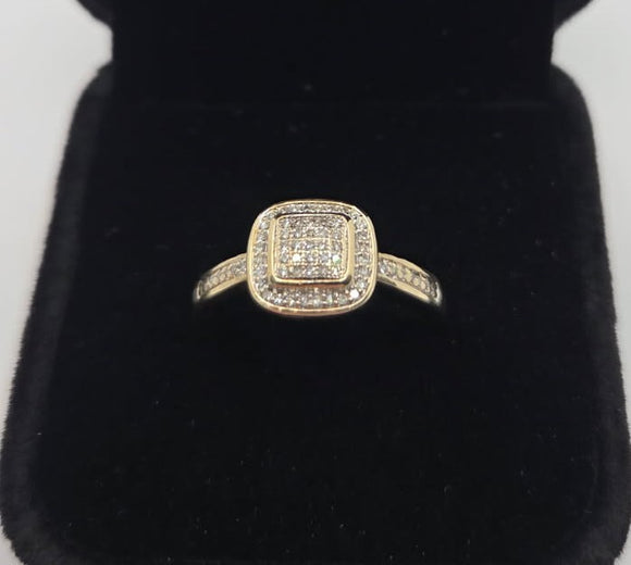 9ct Yellow Gold Diamond Ring