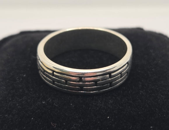 Silver Brick Pattern Ring