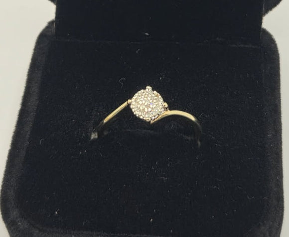 9ct Yellow Gold Diamond Ring