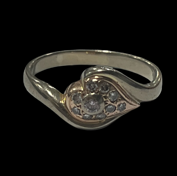 18ct White/Rose Gold Diamond Heart Ring