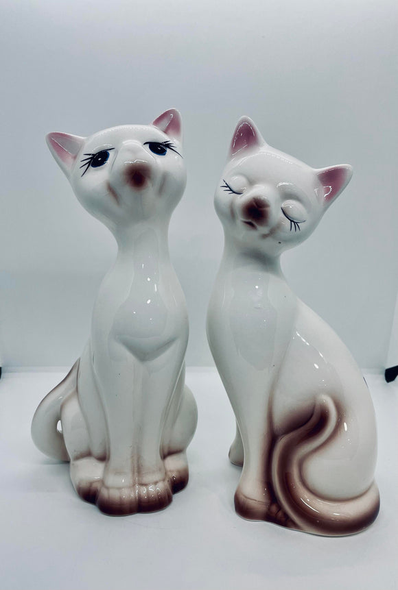 Vintage Ceramic Siamese Cats